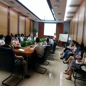 天美传媒在线（bāng）受約（yuē）上市企業和而泰（tài）公司技術交流培訓 你也來約嗎?